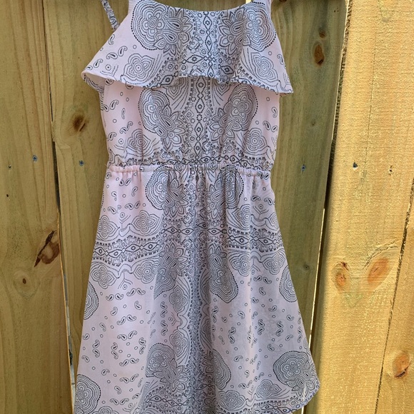 Dress - Picture 2 of 5